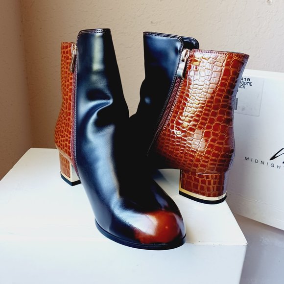 Midnigjt Velvet Brown/black short ankle zip up boots - Picture 8 of 9